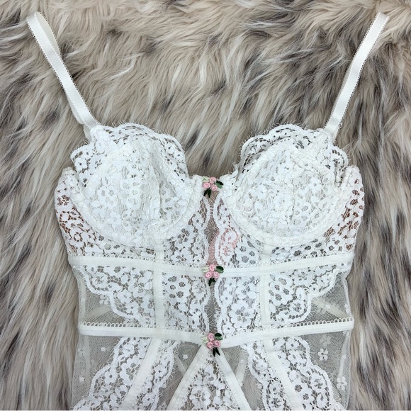 NWT For Love and Lemons X Victoria’s Secret VS Mia Lace Bodysuit Teddy Lingerie - Picture 3 of 16
